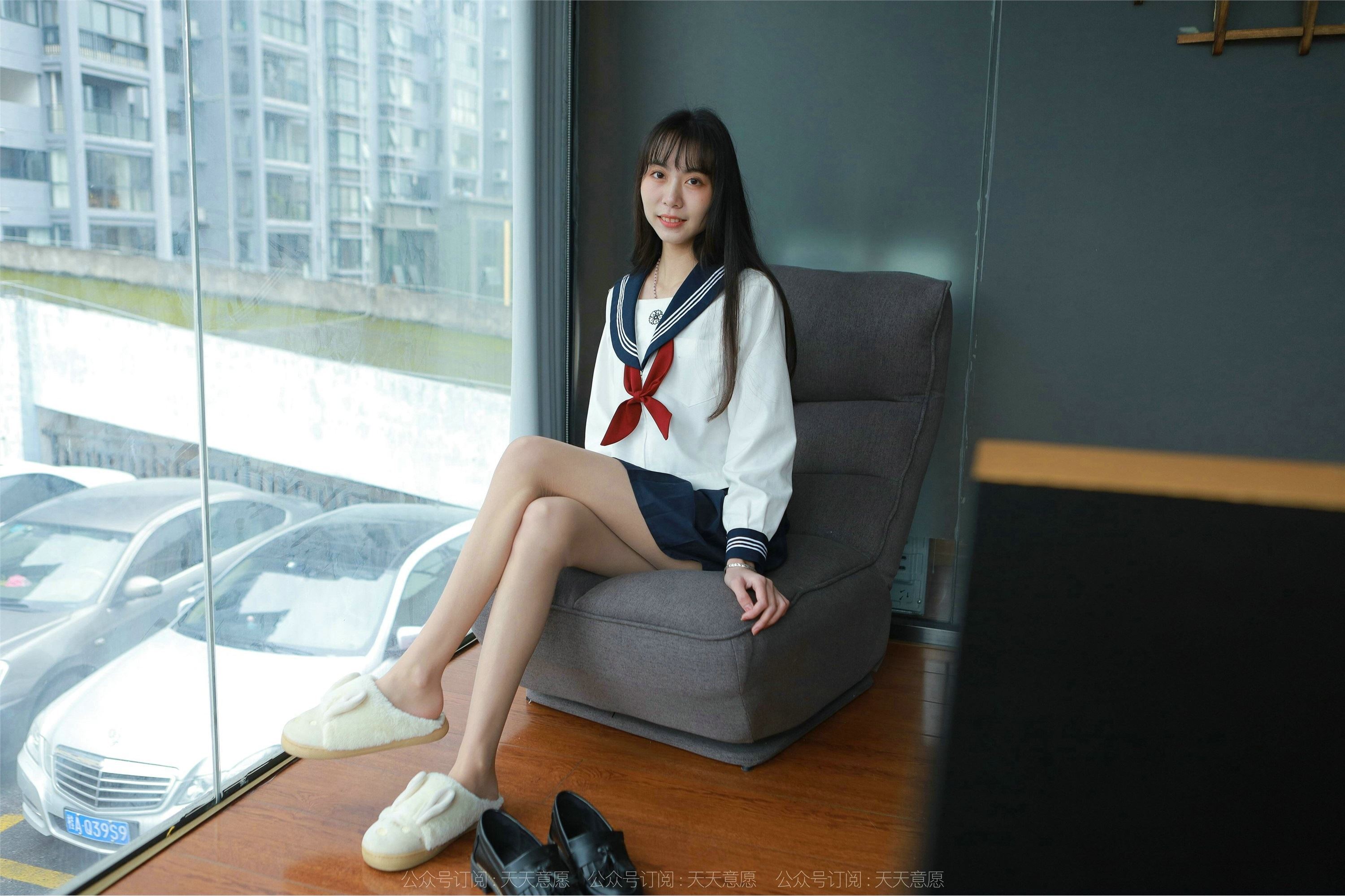 IESS异思趣向  2022.03.03 丝享家1018：团团《可爱JK装》